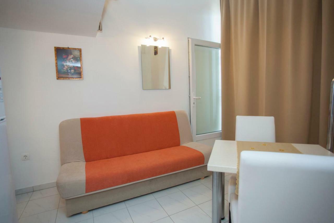 Apartments Vlado Podgora Exterior photo